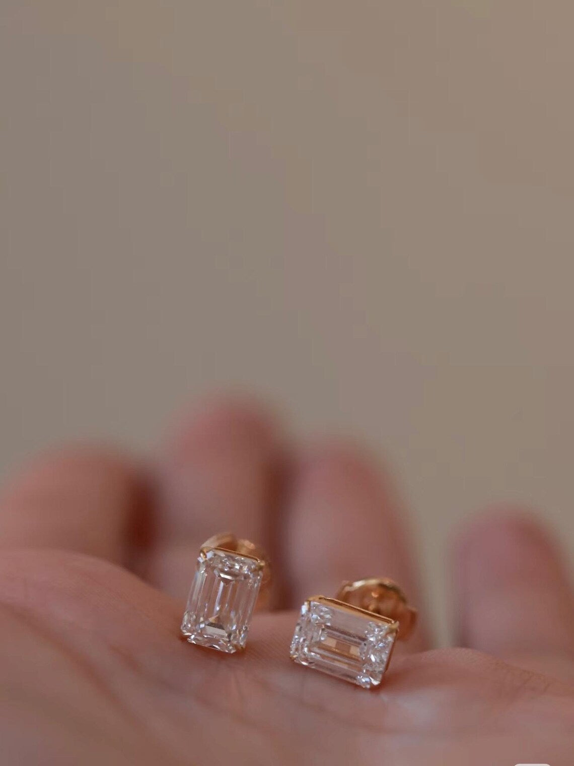 18k Solid Gold Diamond Earring Studs