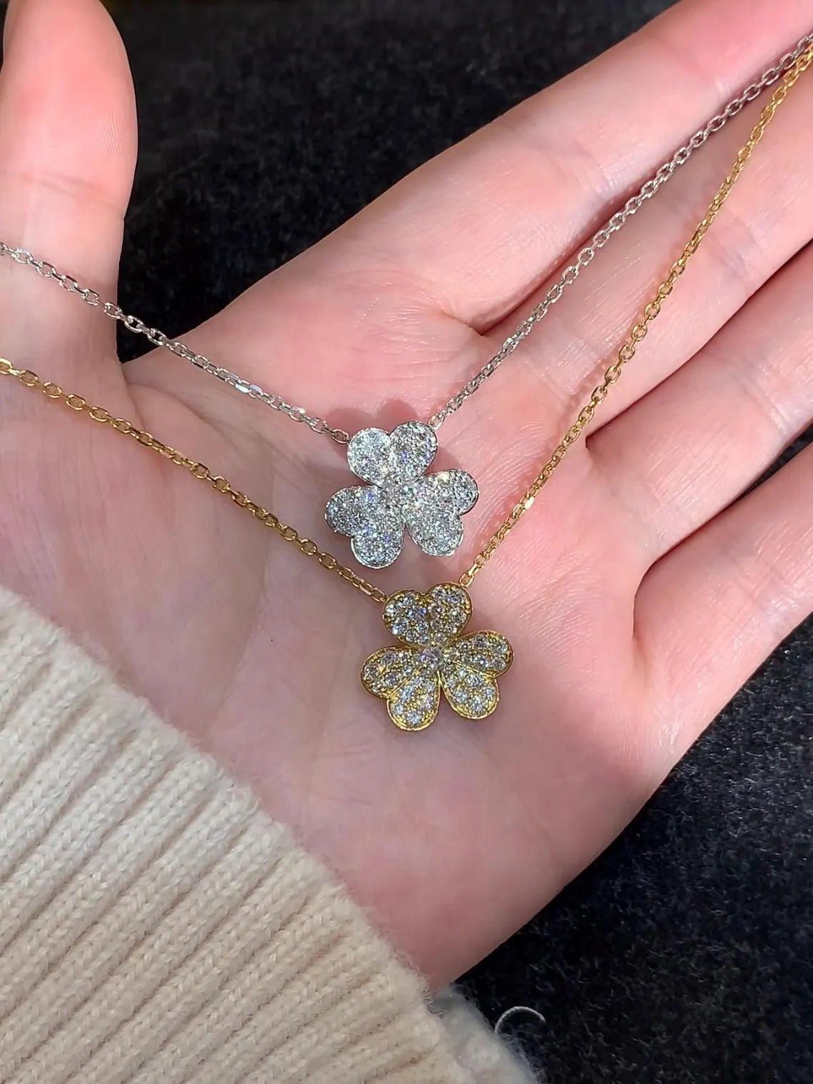 Frivole Small Necklace