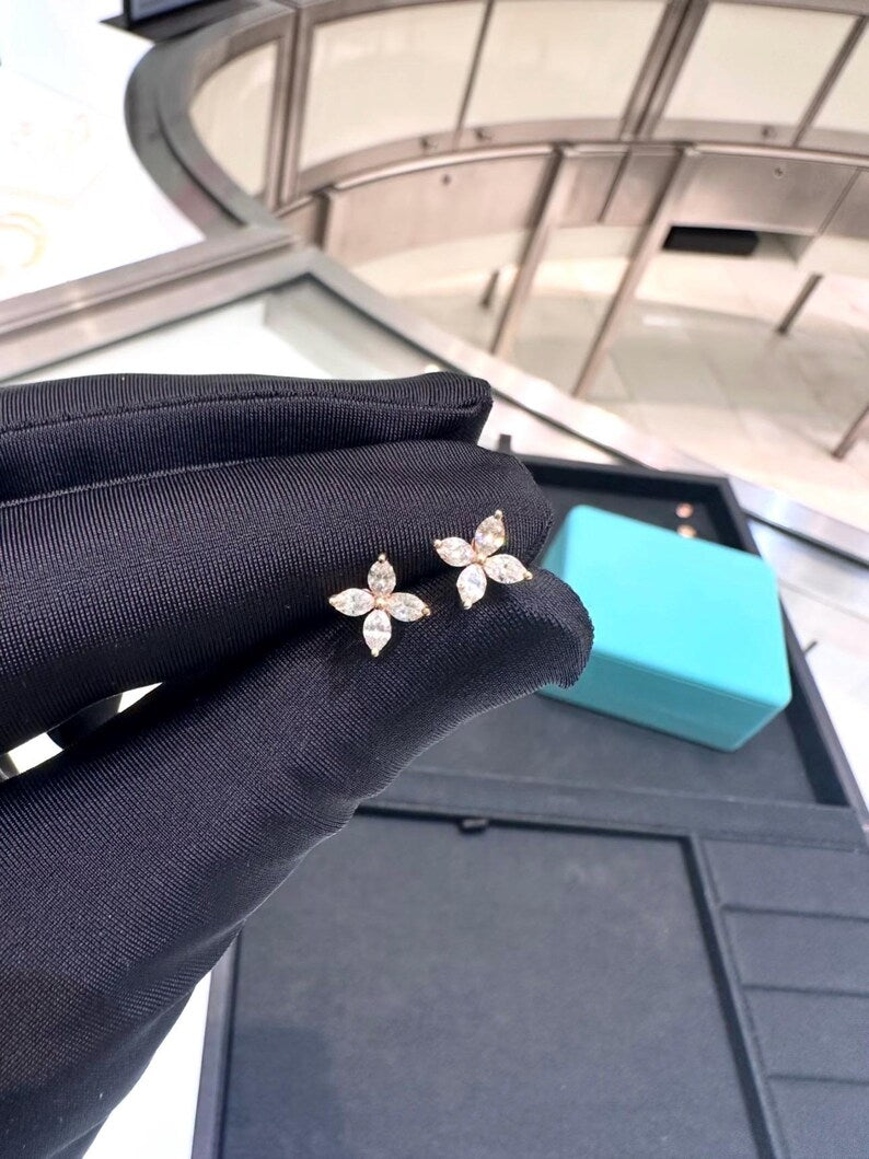 Victoria Diamond Earring 1.6ct total